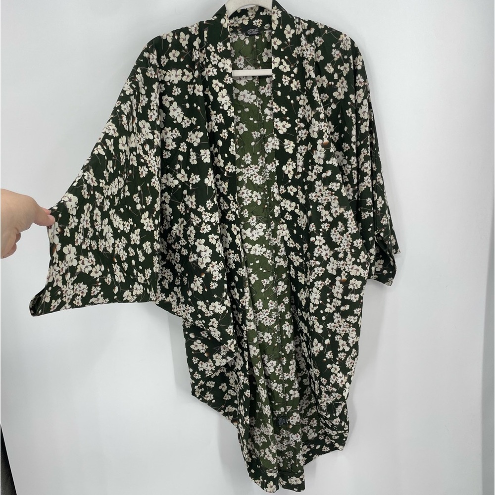Roffe Anthropologie Women's green Floral Open Front Kimono One Size